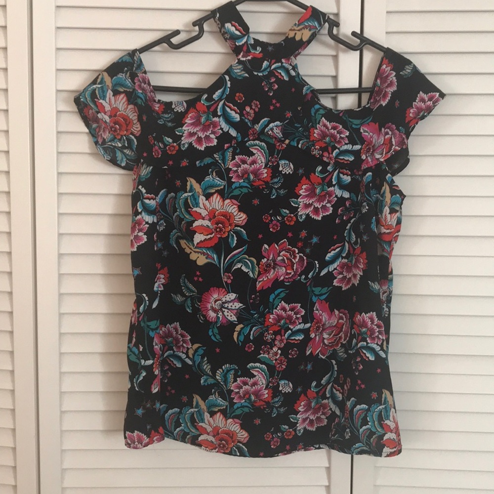 Floral cold shoulder tank top